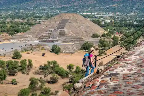 Ciudad de México: Visita a Teotihuacán, Brunch y Xochimilco
