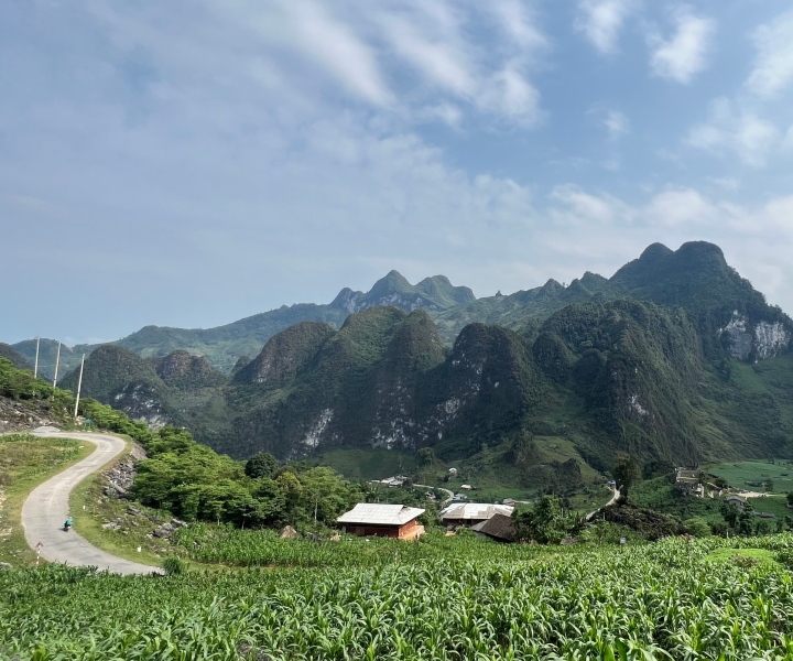 Ha giang: 3 days Ha giang loop tour with easy riders