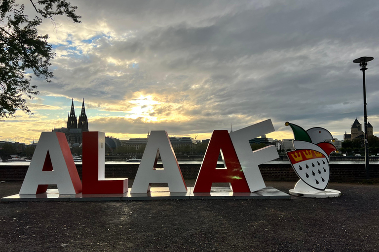 Köln: Karnevalsrundgang mit einem Glas Bier