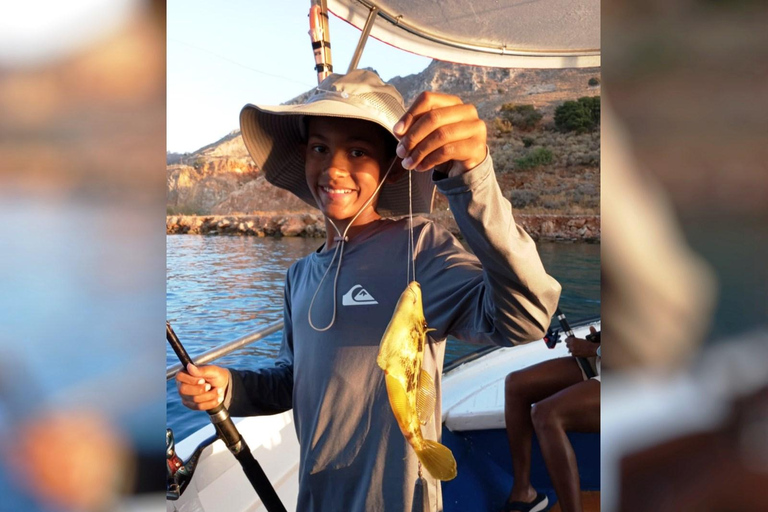 Chania: Angelausflug mit Frühstück und SchwimmenChania: Fischerbootfahrt mit Frühstück und Bademöglichkeit