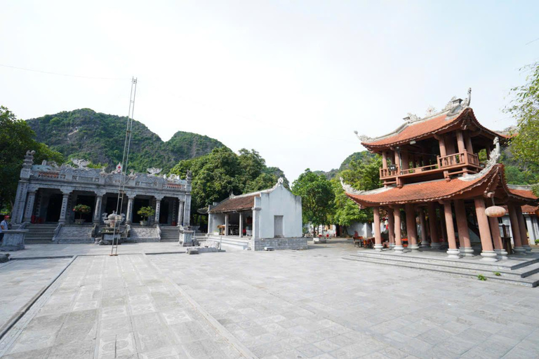 HOA LU - BAI DINH - TRANG AN - CAVERNA MUA DE NINH BINH