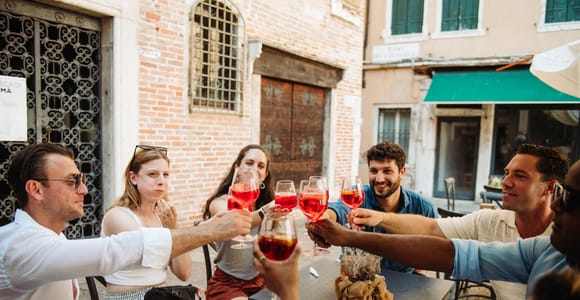 Venice: Evening Cicchetti & Wine Tour with Generous Tastings