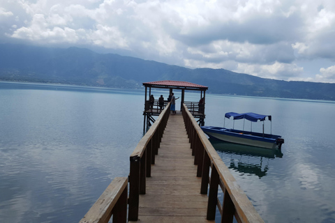 Santa Ana Volcano: privileged access to the crater and lunch at Lake Coatepeque Santa Ana Volcano: exclusive access to the crater and lunch at Lake Coatepeque