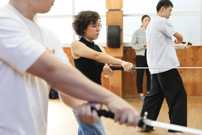 Kyoto : Samurai Sword Experience at Myokaku-ji Temple