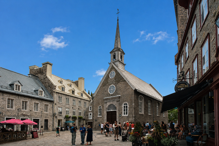 Private Quebec City Tour in a Volkswagen ID. Buzz