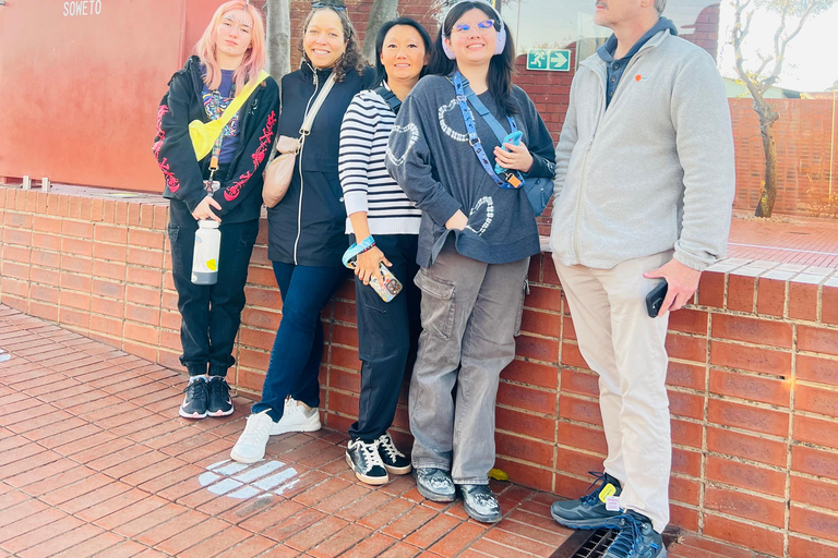 Johannesburg: Soweto Tour with Local Guide