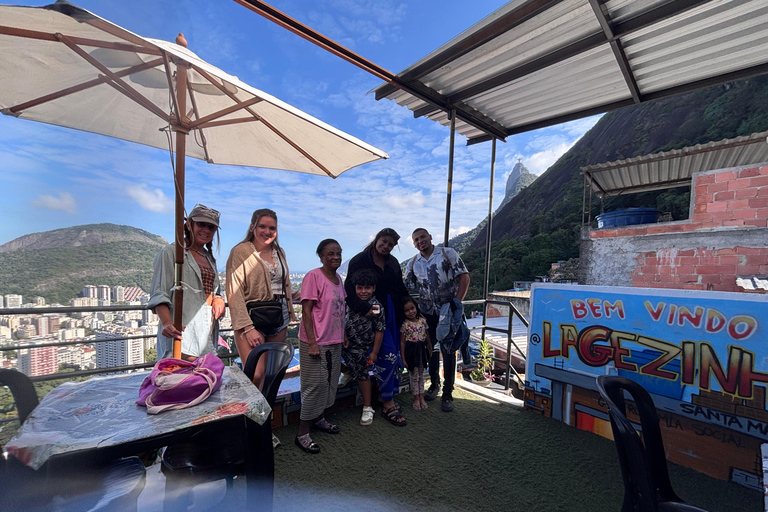 Rio de Janeiro: Santa Marta Favela Tour With local resident guide and lunch Rio de Janeiro: Santa Marta Favela Tour with Local Resident Guide and Lunch
