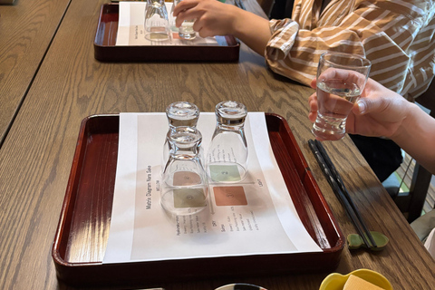 "Learn while you sip" Japanese home sake drinking experience