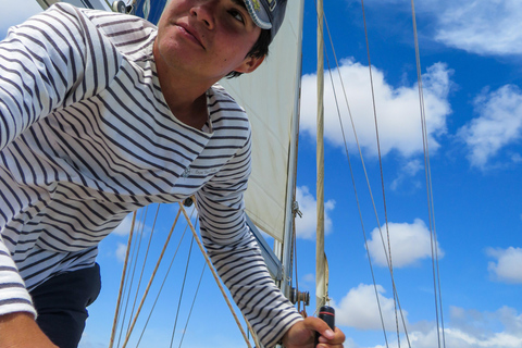 Meio dia de aventura num iate à vela na Ilha do Sal - 3 horas