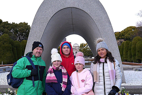 من أوساكا: رحلة يومية خاصة إلى هيروشيما بالقطار السريع