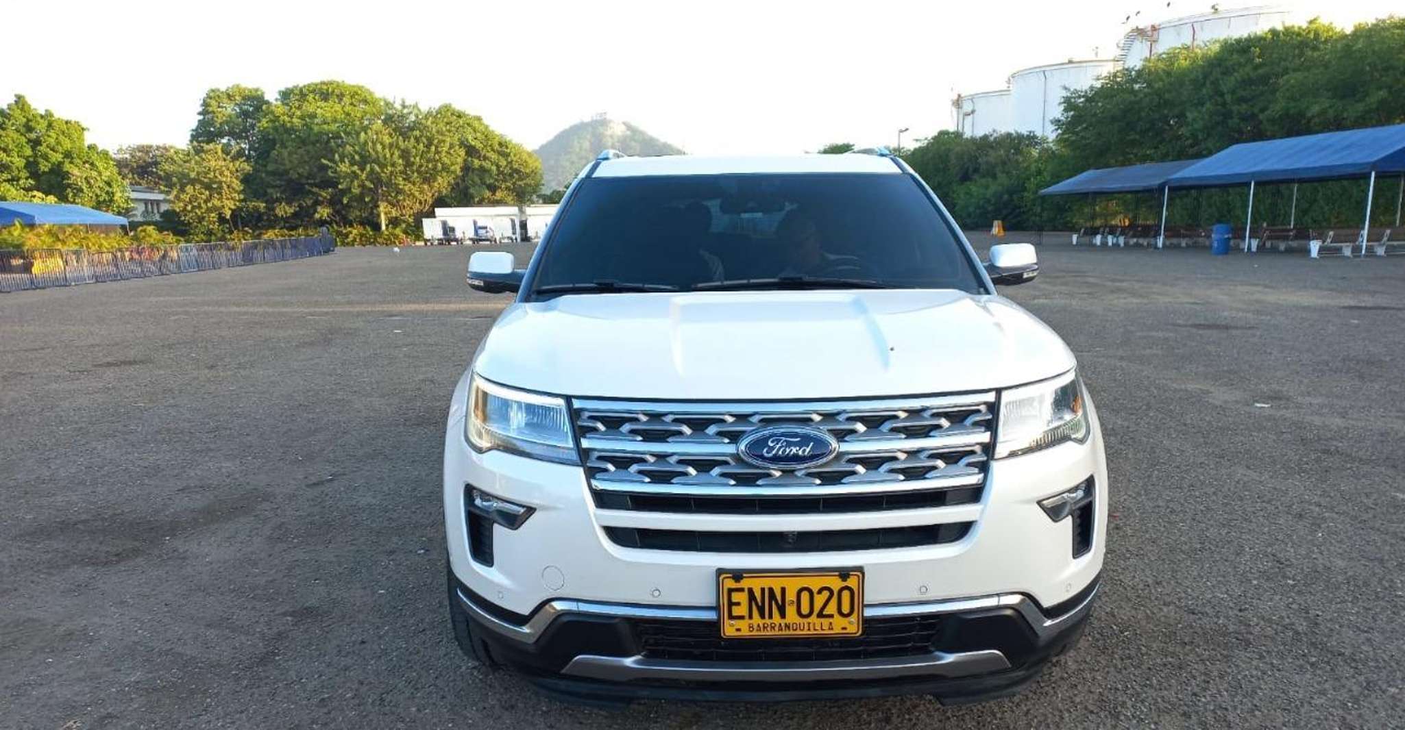 Trasferimento High-End - Ford Explorer - Hizvo