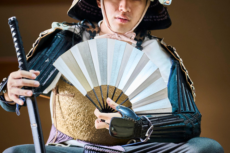 Kanazawa: Samurai Armor Experience with Professional Photos