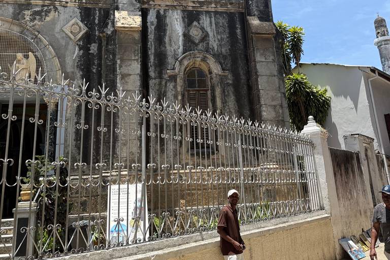 3-Day Wildlife Safari from Zanzibar & Dar es Salaam by Ferry