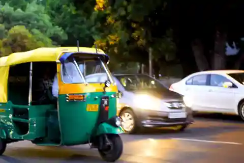 Jaipur: Tour di mezza giornata o tour di un giorno intero in tuk-tak con il mercato dei fiori