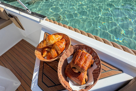 Mandelieu-la-Napoule: Luxury Boat Rental Without a License Mandelieu - 8-hour luxury boat rental without a license (6 people)