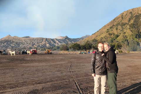 من يوجياكرتا: جولة برامبانان وجبل برومو وإجين لمدة 3 أيام