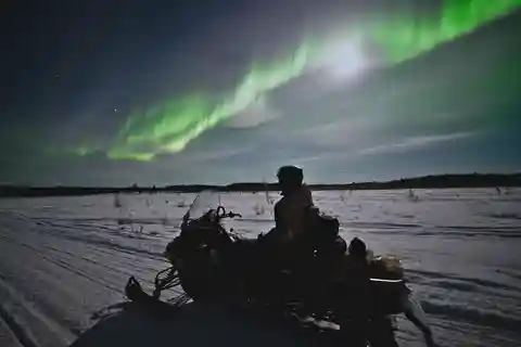 Rovaniemi: Privat snöskoterutflykt i Lappland
