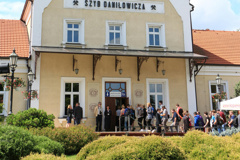 Krakow: Wieliczka Saltmine Guided Tour with Hotel Pickup