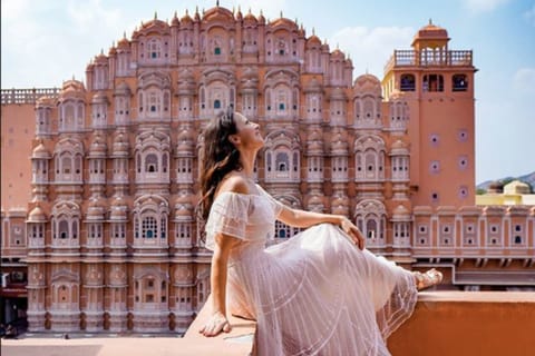 From Delhi: Same Day Private Jaipur Tour with Transfers.