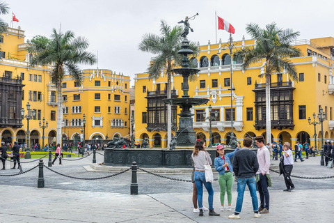 Lima: City Tour Historic Center & Miraflores with Pick Up