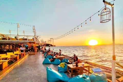 Pattaya : café flottant et pêche aux calamars en option