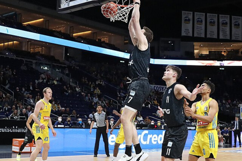 Hamburg: Hamburg Towers Basketball Game at Inselpark Corners Ticket