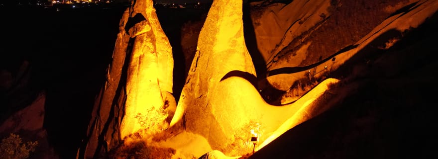 Cappadoce : visite en soirée avec dîner et prise en charge à l'hôtel