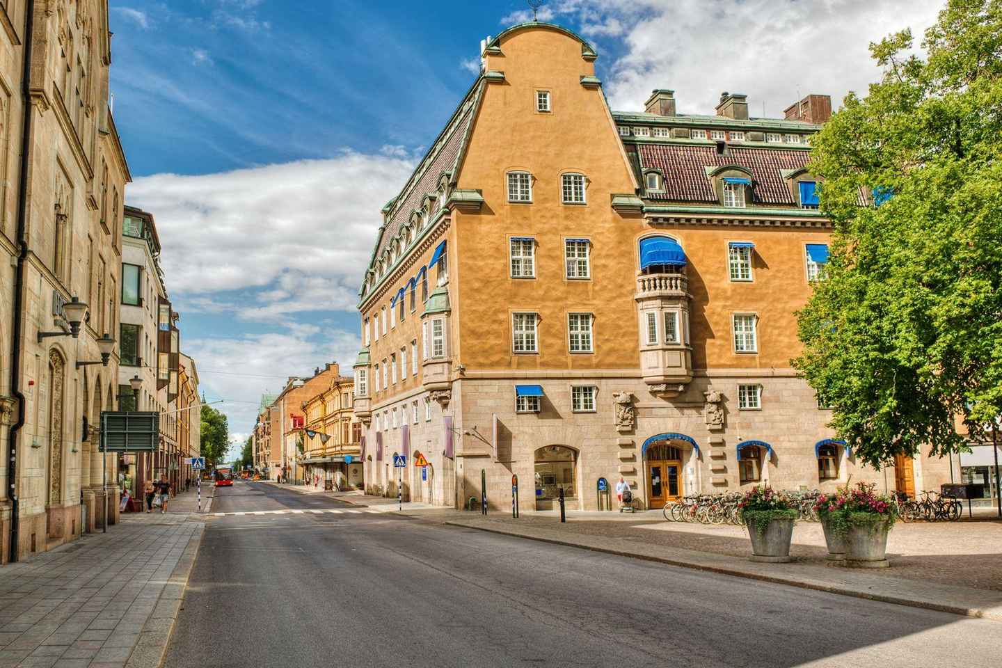 Best of Linköping: Private Walking Tour with a Local