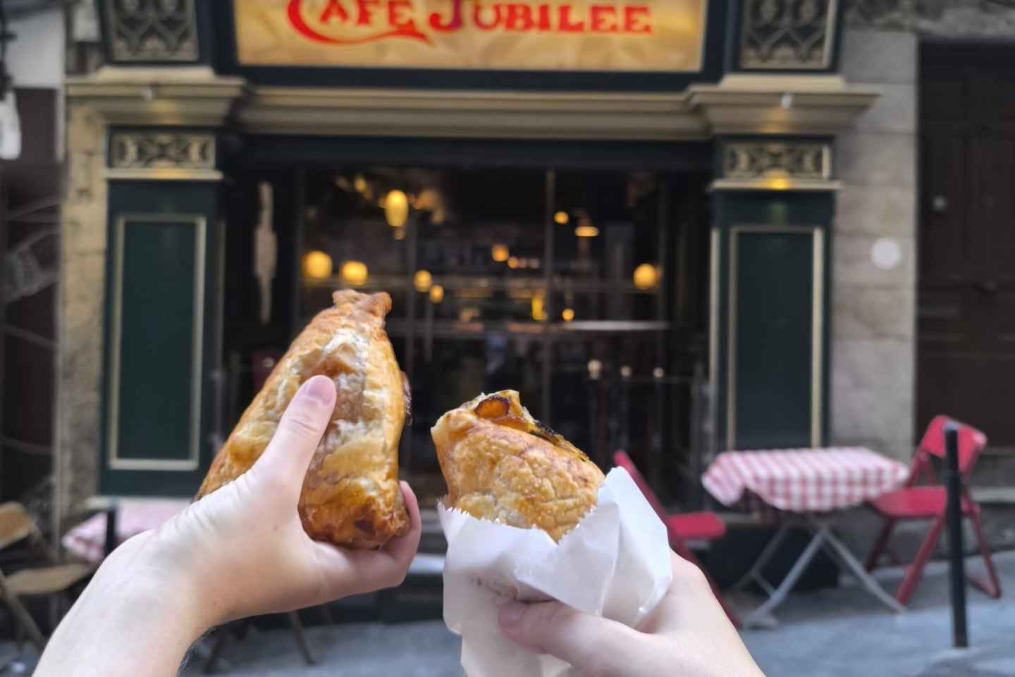 Valletta: Street Food Walking Tour with a Local