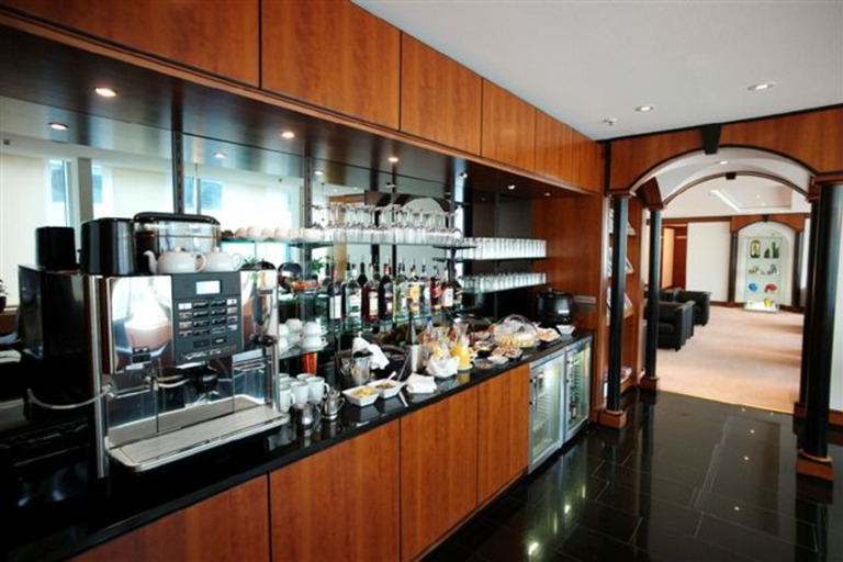 Fráncfort: acceso a la sala VIP del aeropuerto internacional con DragonPassSalidas internacionales T2: Sala Primeclass