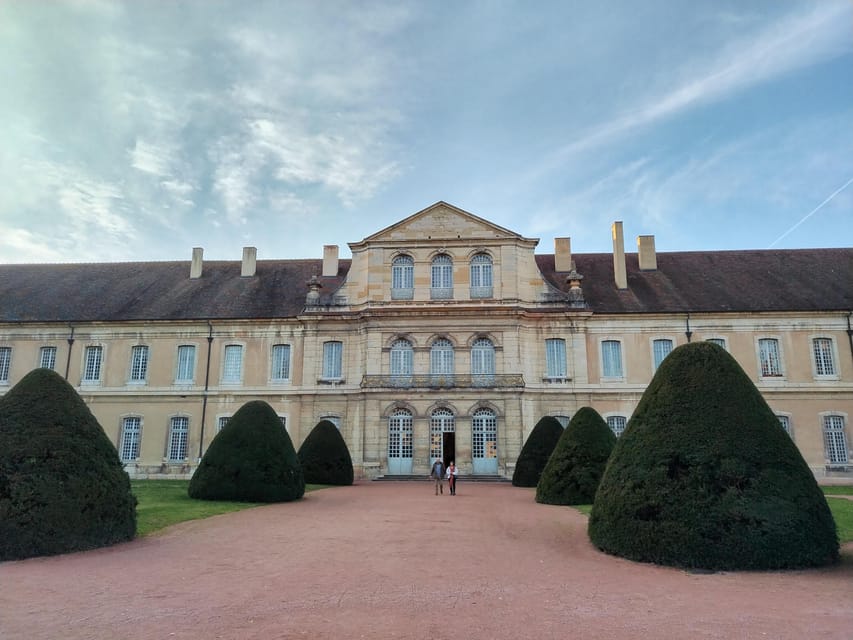 Abbaye de Cluny visite guidée privée avec billet inclus GetYourGuide