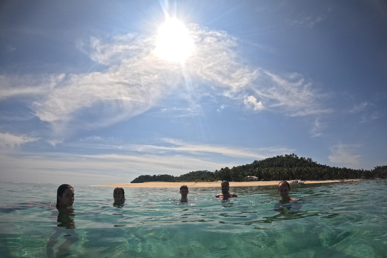 Siargao:Tri Island Hopping Naked Island, Daku, Guyam w/Lunch