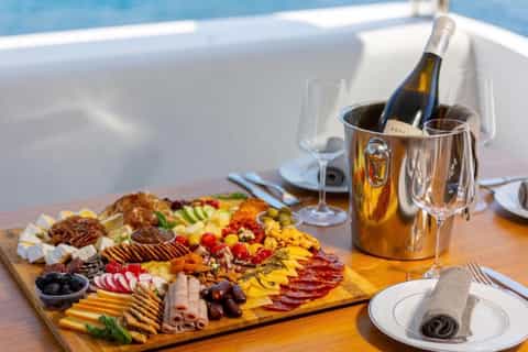 Auckland: Scenic Wine and Cheese Harbour Cruise - Image 3