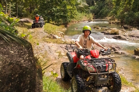 Phuket/Phang Nga: Excursión en quad, tirolina, rafting y cascada