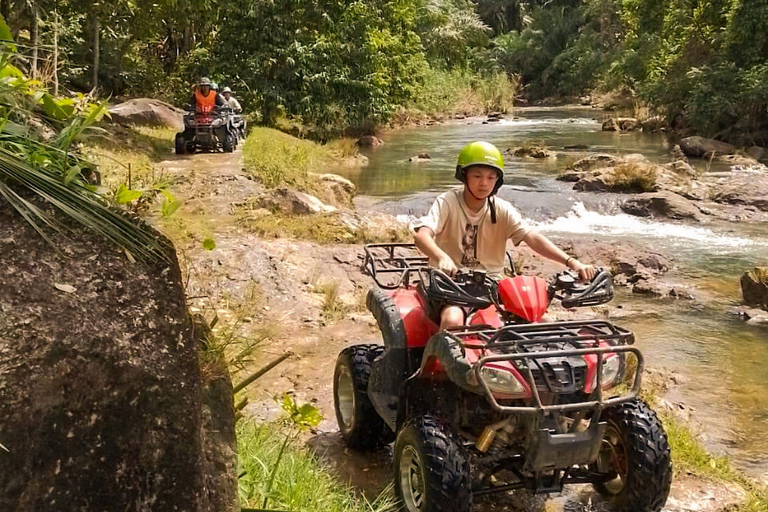 Phuket/Phang Nga: Excursión en quad, tirolina, rafting y cascada