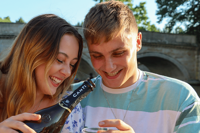 Cambridge: tour di punting privato con autista