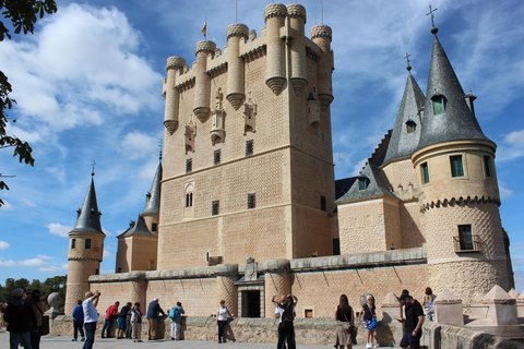 From Madrid: Segovia Day Trip with Alcázar Entry Ticket