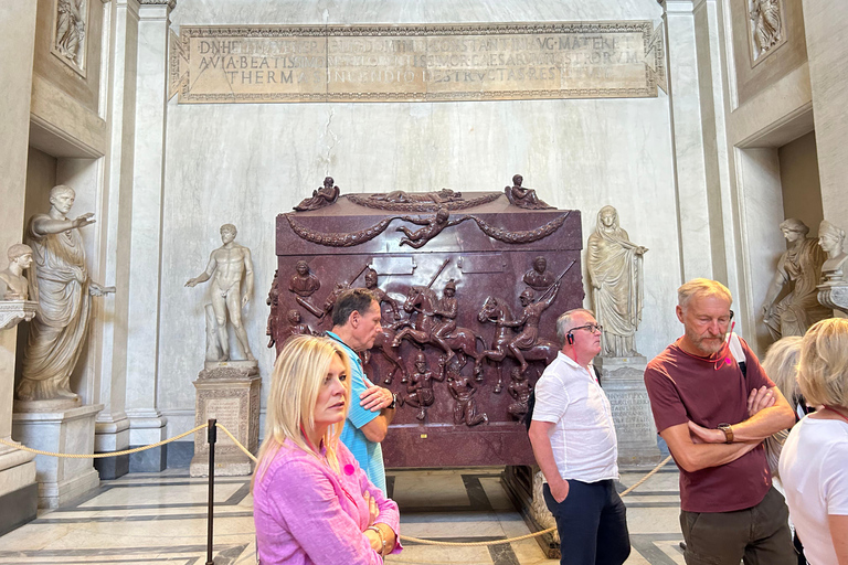 VIP Vatican Tour Sistine Chapel, St.Peter’s & Skip-the-Line Rome: Vatican Museums and Sistine Chapel Semi- Private Tour