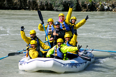 Rio Kicking Horse: Rafting em águas brancas em um passeio de meio diaKicking Horse River: viagem de meio dia para rafting em corredeiras