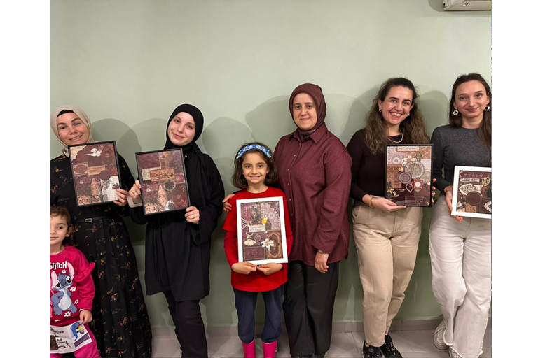 Antalya: Traditional Ethnic Collage Art Workshop with Tea