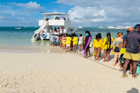 King of Kings Punta Cana – VIP Party Boat with DJ, Open Bar