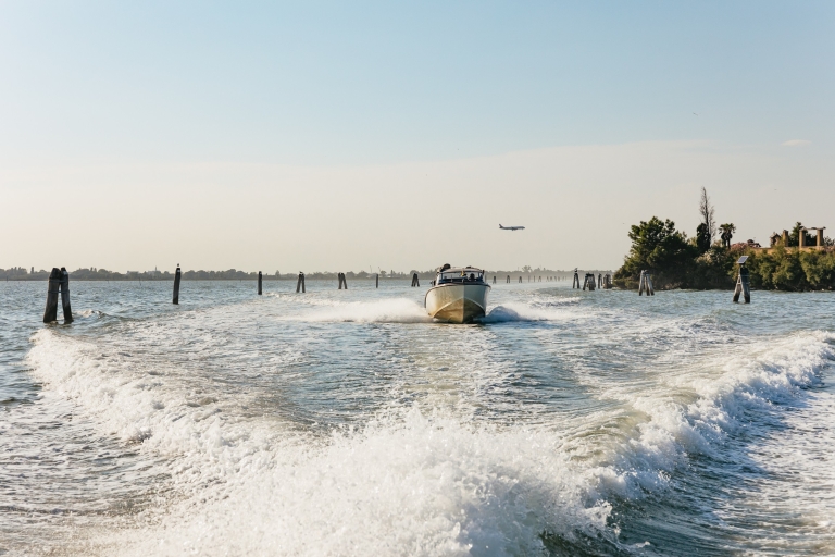 Venetië: gedeelde watertaxi naar de luchthavenVenetië: gedeelde watertaxi - 's nachts