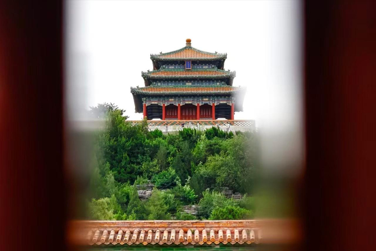 Jingshan Park Entry Ticket with Fast-Track Entry