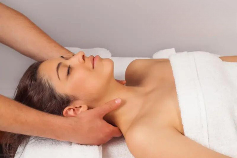 Kemer: experiencia de hammam, sauna y masaje clásico y balinés.Kemer: Hammam, Sauna y Experiencia de Masaje Clásico