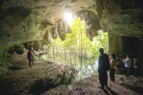 Ko Lanta : Journée complète à Ko RaPu, Ko Phee et Ko Talabeng (3 grottes)