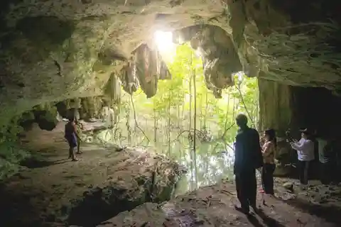 Ko Lanta: Full-Day Ko RaPu & Ko Phee & Ko Talabeng (3 Caves)