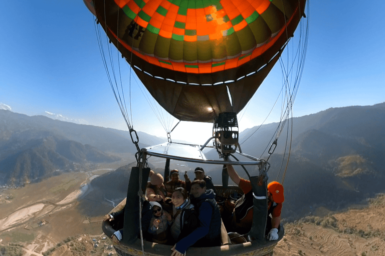 Pokhara: giro in mongolfiera 1D