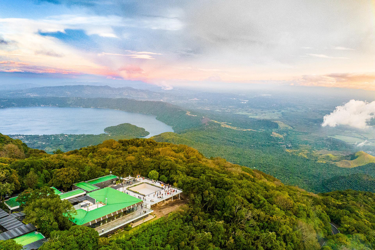 TOUR CERRO VERDE-VULKAAN IZALCO EN MEER COATEPEQUE