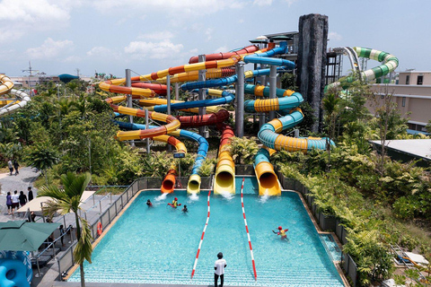 Z Kuala Lumpur: bilet do parku wodnego SplashMania i transport