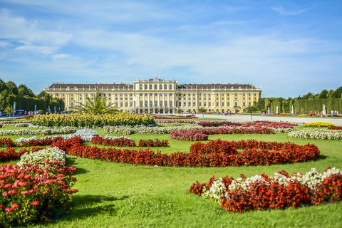 Vienne : Visite du château de Schönbrunn et de ses jardins en coupe-fileVisite en anglais